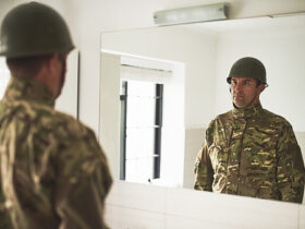 Militar espelho