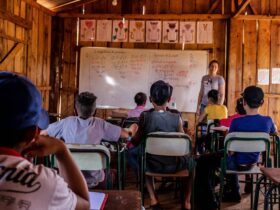 sala de aula humilde