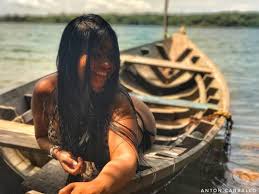 india indigena canoa