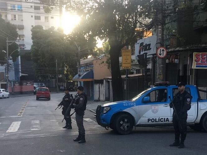polícia