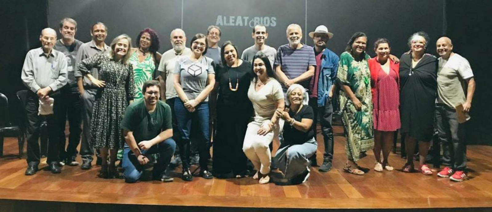Aleatórios Palco Noites Literárias
