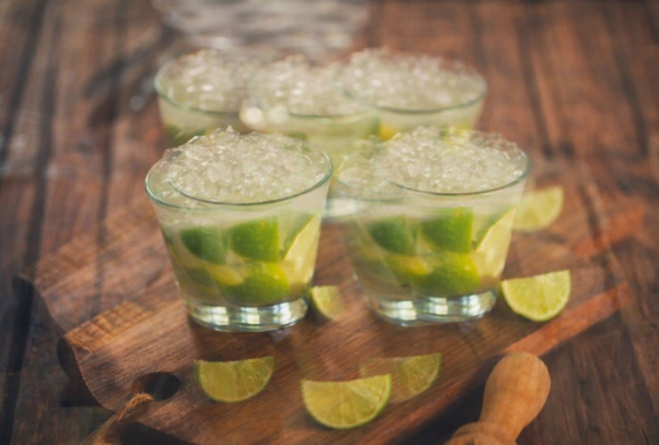 caipirinhas bêbado visão turva duplicada
