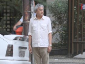 caetano estaciona carro no leblon
